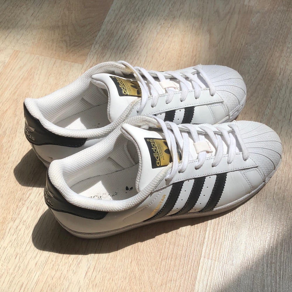 Shell Toe Adidas Size 6.5